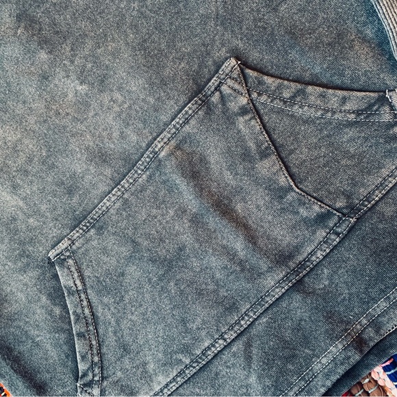 VOLCOM black studded shoulder sweatshirt - Picture 3 of 5